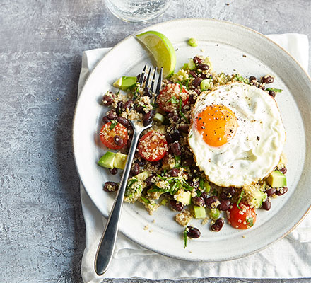 South American-style quinoa with fried eggs