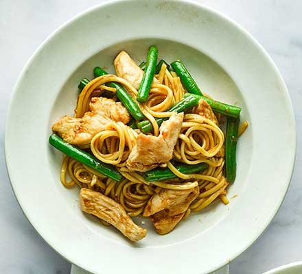 Ginger chicken & green bean noodles