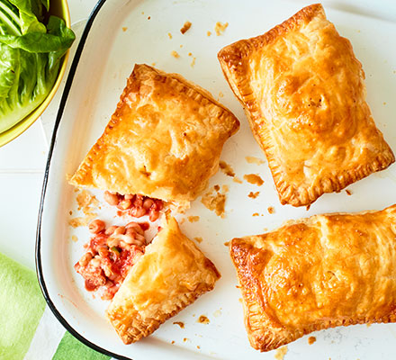 Cheesy sausage & bean pies