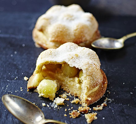 Gooseberry Bakewell pies