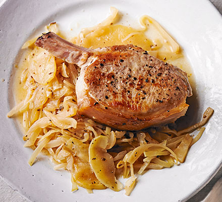 Braised cabbage with pork