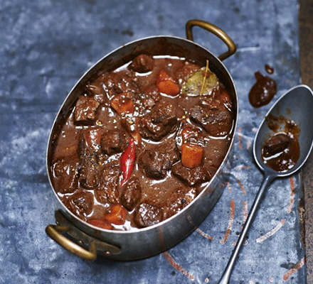 Spiced braised venison with chilli & chocolate