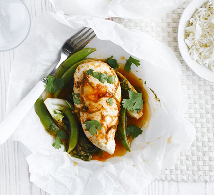 Thai chicken parcel with sugar snap peas & rice