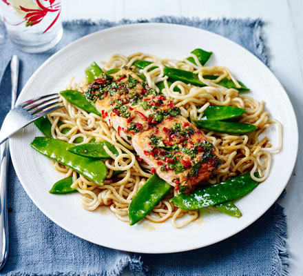 Chilli salmon & teriyaki noodles