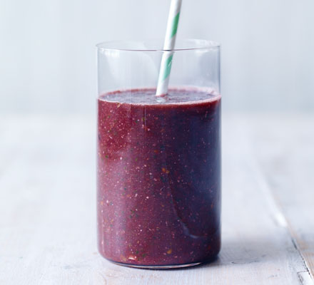 Blackberry & beetroot smoothie