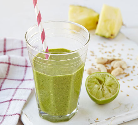 Minty pineapple smoothie