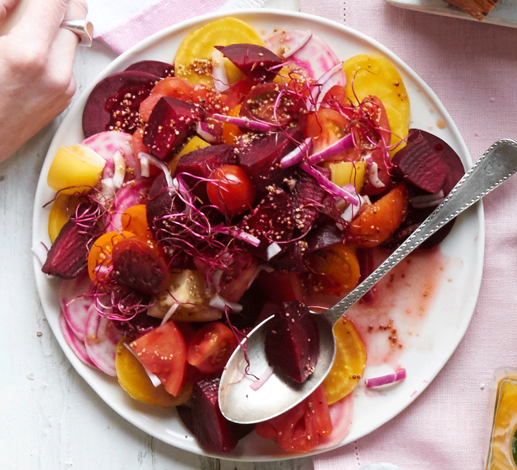 Heirloom tomato, beet & red onion salad