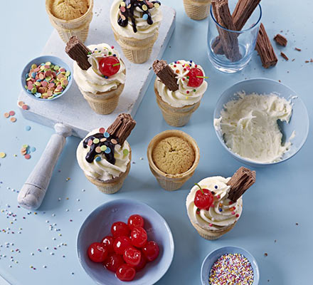 Ice cream cone cakes