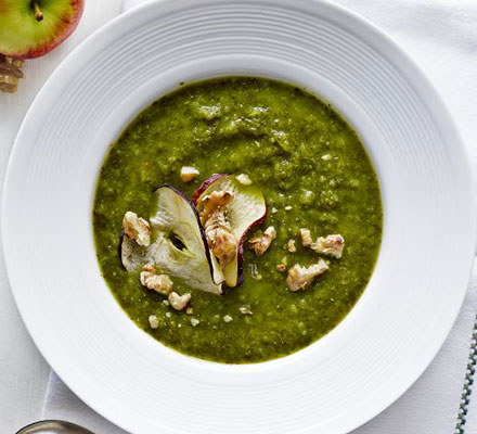 Kale & apple soup with walnuts