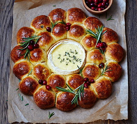 Festive filled brioche centrepiece with baked camembert