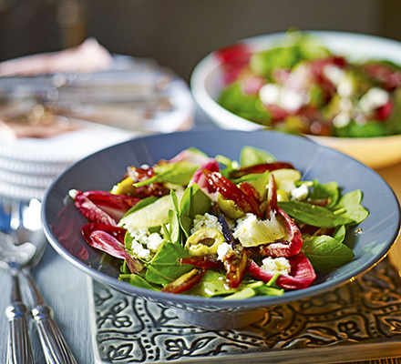 Winter leaf, date & olive salad