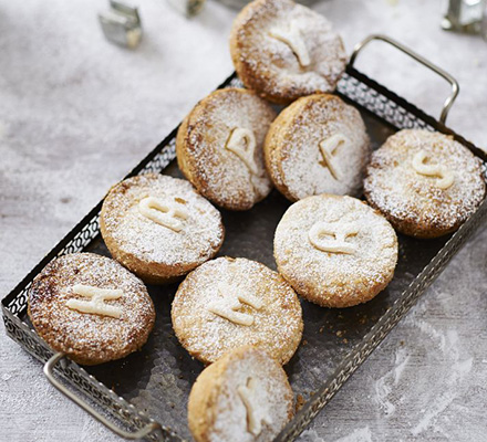 Chocolate chip mince pies