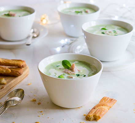 Minted ham & pea soup shots