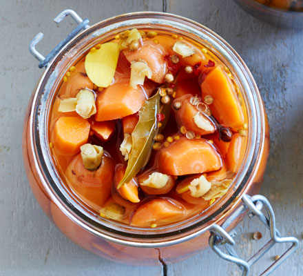 Pickled carrots with garlic & cumin