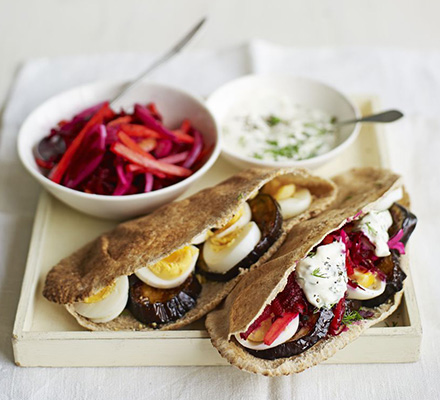 Egg & veggie pittas