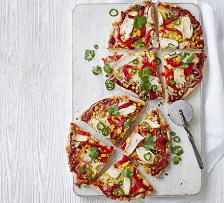 Smoking chilli chicken & sweetcorn pizza