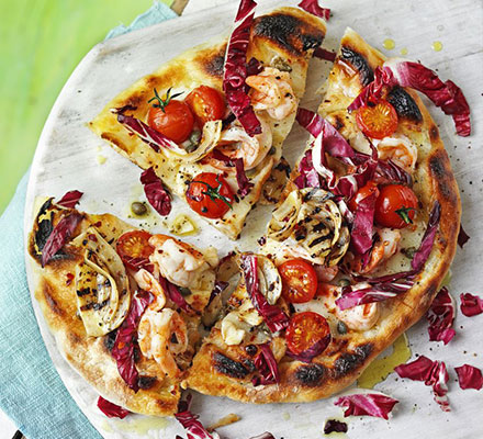 Lemon, fennel & prawn pizza