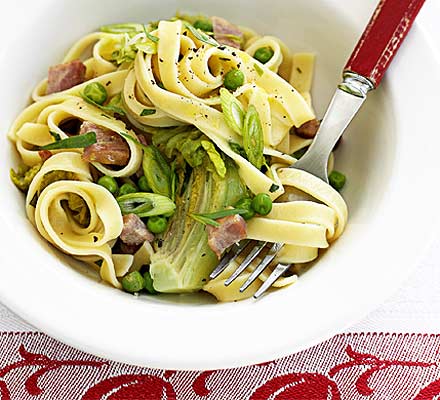 Tagliatelle with fresh peas & bacon