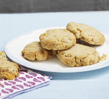 Oaty energy cookies