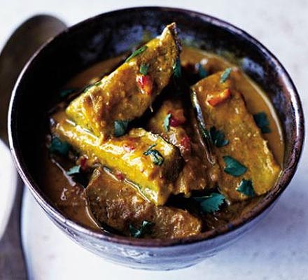 Aubergine curry with lemongrass & coconut milk