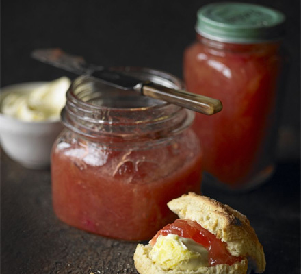 Rhubarb & ginger jam