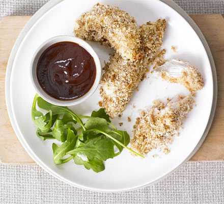 Real chicken nuggets with smoky BBQ sauce