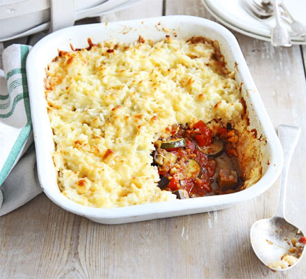 Veg & cheesy rice bake