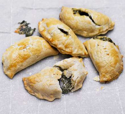Cheese & spinach pasties