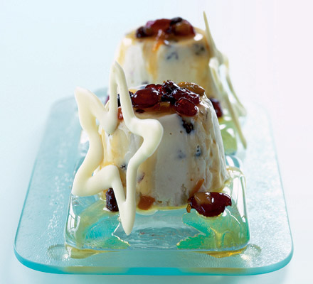 Little iced Christmas puds