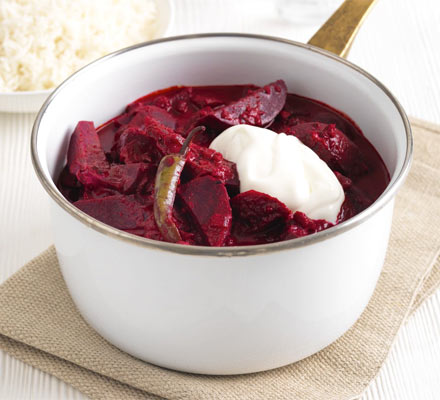 Creamy beetroot curry