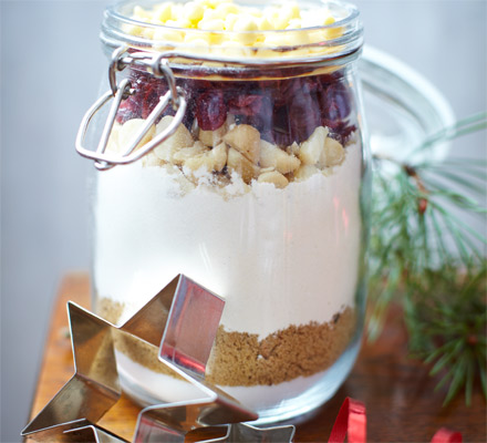 Chewy cranberry choc-nut cookie kit