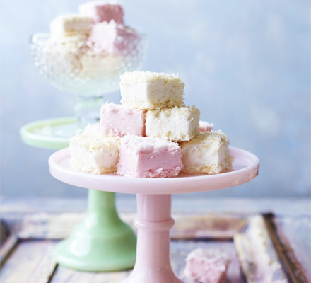 Coconut-ice marshmallows