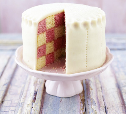 Peek-a-boo Battenberg cake