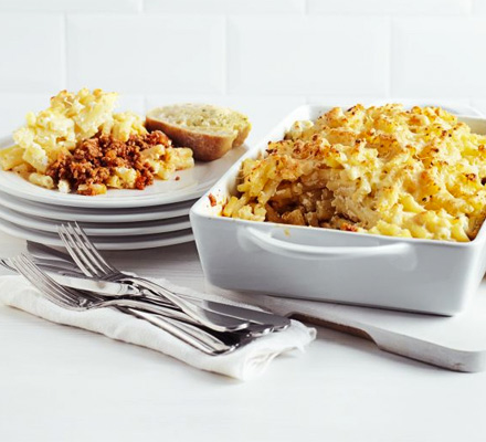 Greek lamb & macaroni bake