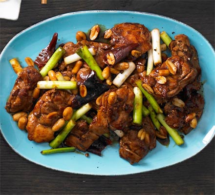 Gunpowder chicken with dried red chillies & peanuts