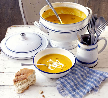 Lightly spiced carrot soup