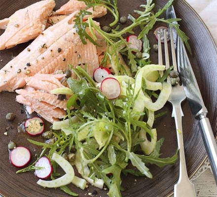 Baked trout with fennel, radish & rocket salad