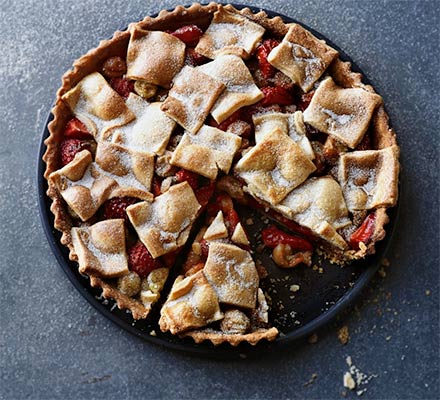 Patchwork strawberry & gooseberry pie