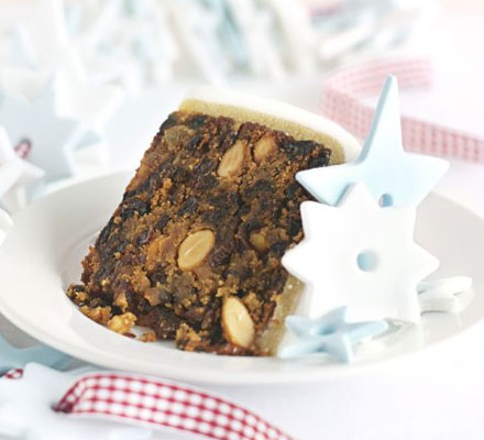 Sherry & almond Christmas cake