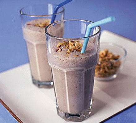 Banana, honey & hazelnut smoothie