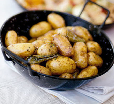 Garlicky fondant potatoes