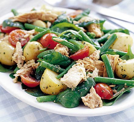 Warm potato & tuna salad with pesto dressing