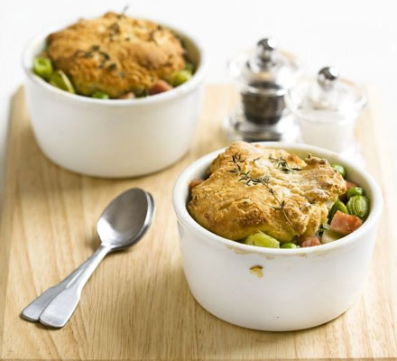 Ham & leek cobbler