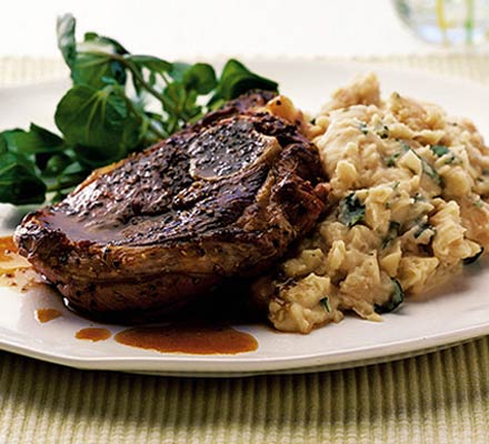 Peppered lamb & minty butter bean mash