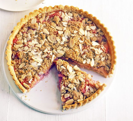 Rhubarb & almond crumble tart