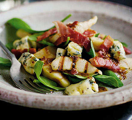 Warm stilton salad