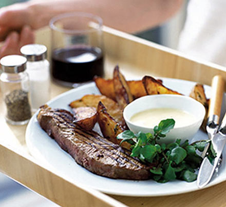 Steak with goat’s cheese sauce