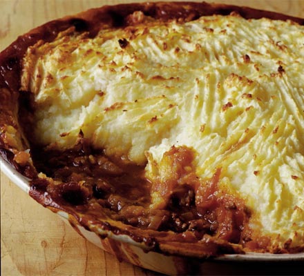 Tasty cottage pie with parsnip mash