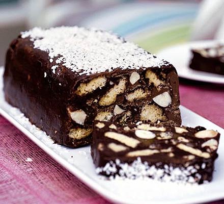 Quick chocolate & nut cake