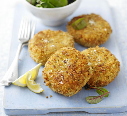 Crisp crumb fish cakes